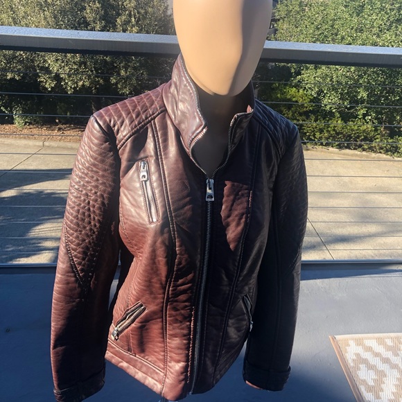 Guess leather jacket - Picture 3 of 9